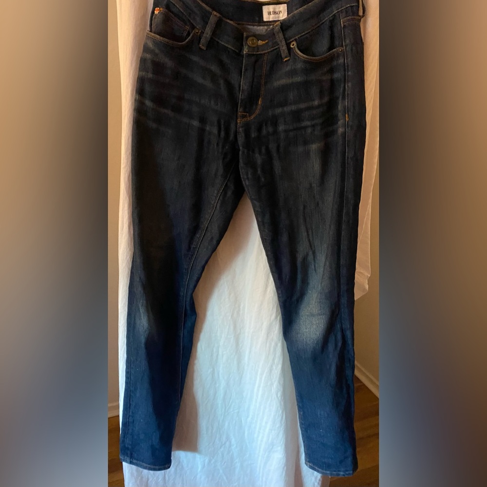 Excellent condition Hudson jeans no rips, holes or wears size 27